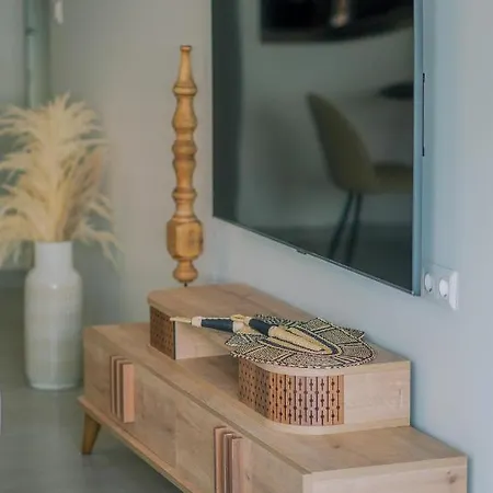 Hama Luxury Seaside Apartment Corinth
