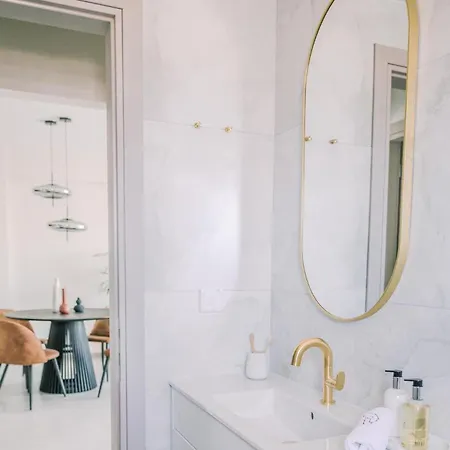 Hama Luxury Seaside Apartment Corinth