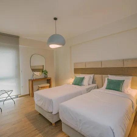 Hama Luxury Seaside Apartment