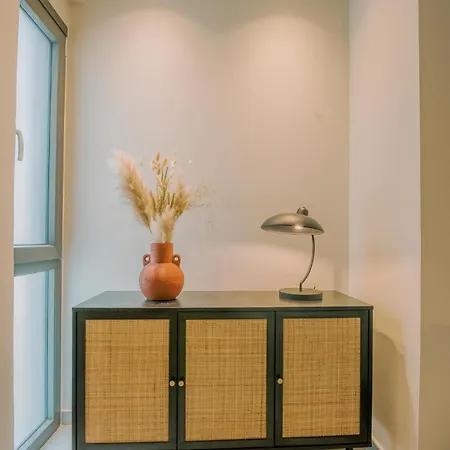 Hama Luxury Seaside Apartment *