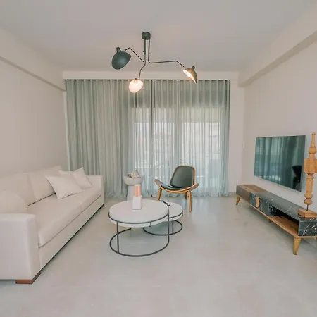 Hama Luxury Seaside Apartment *